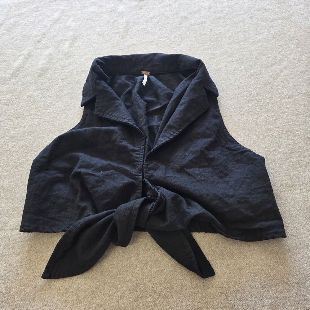 Free People Black Sleeveless Cropped Tie Front Top Collared Size XS Punk Goth